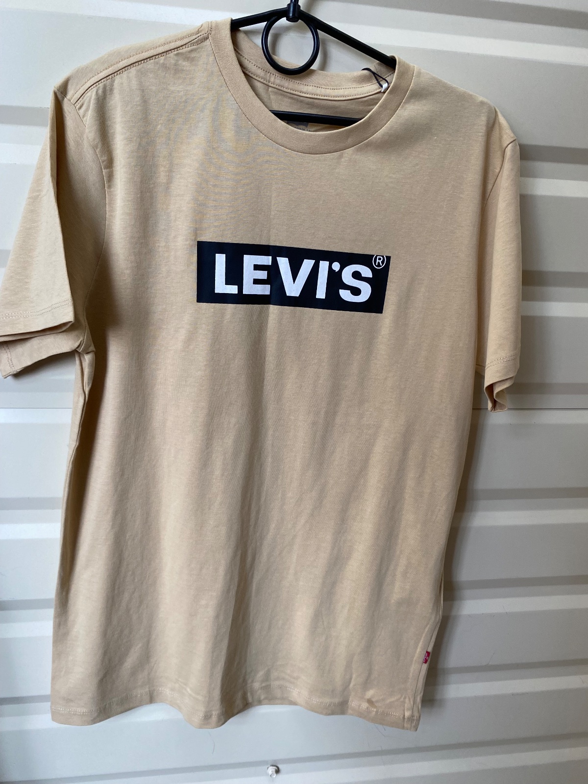 Футболка LEVIS